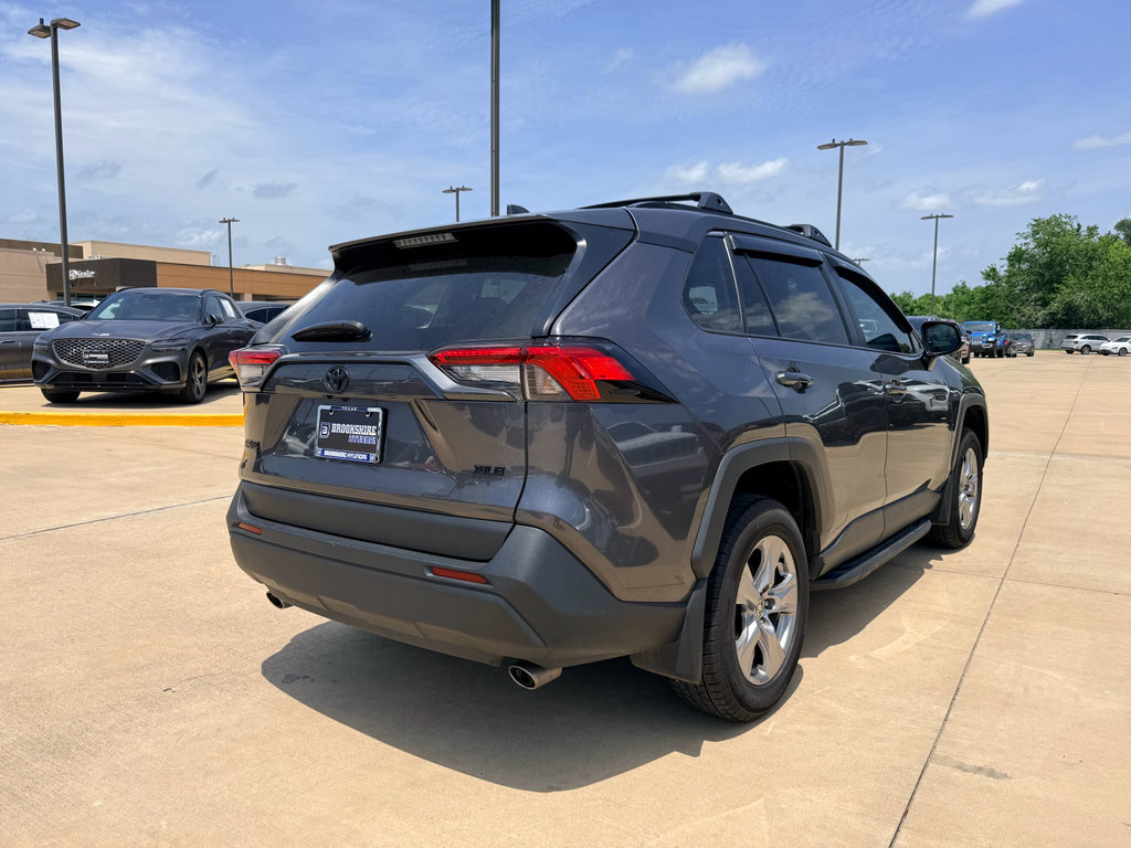 Used 2025 Toyota RAV4 XLE w/ Convenience Package FWD image 6