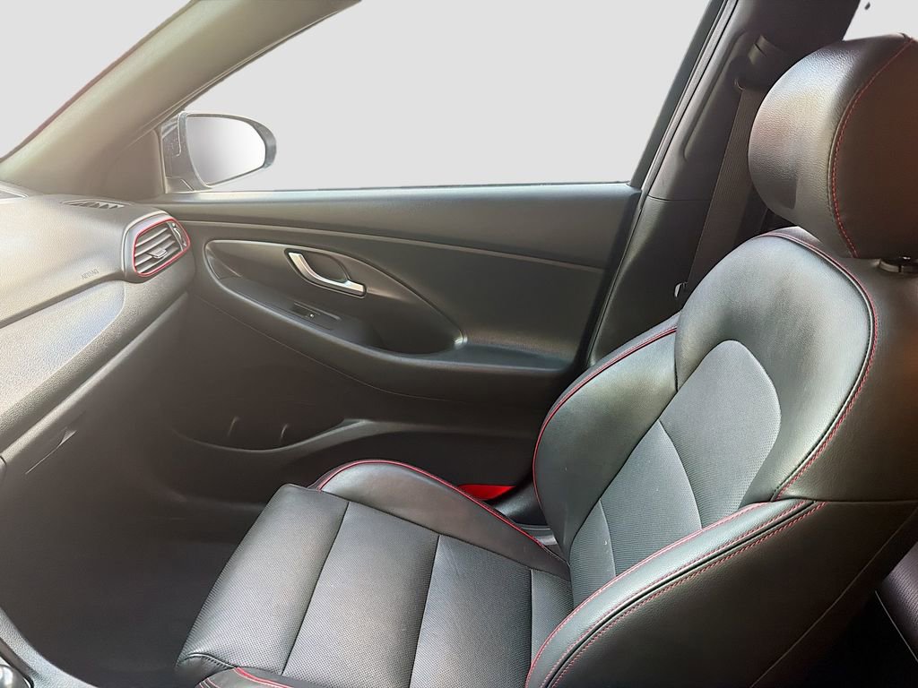 Used 2018 Hyundai Elantra GT Sport image 23