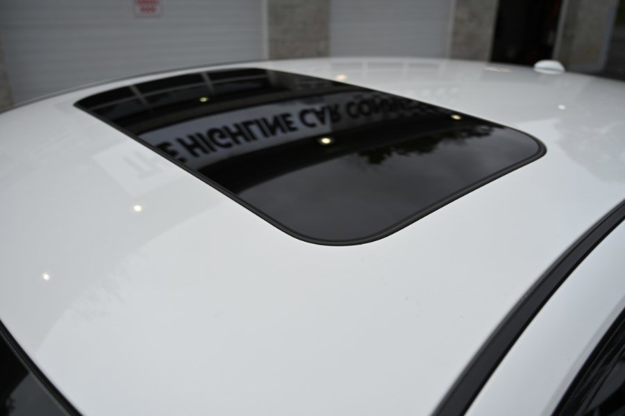 Used 2023 Nissan Altima 2.5 SR w/ SR Premium Package image 5