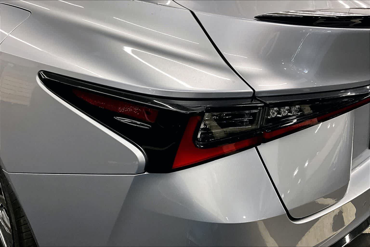 Used 2023 Lexus IS 350 F Sport RWD image 29