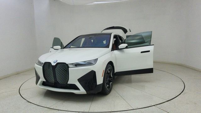 Used 2024 BMW iX xDrive50 w/ Premium Package AWD/4WD image 65