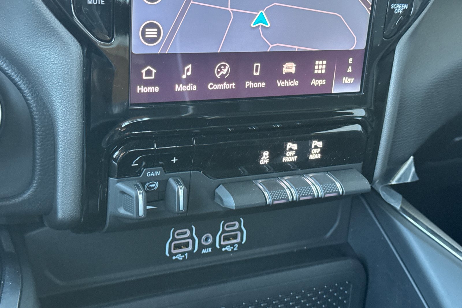 New 2026 RAM 1500 Laramie AWD/4WD image 19