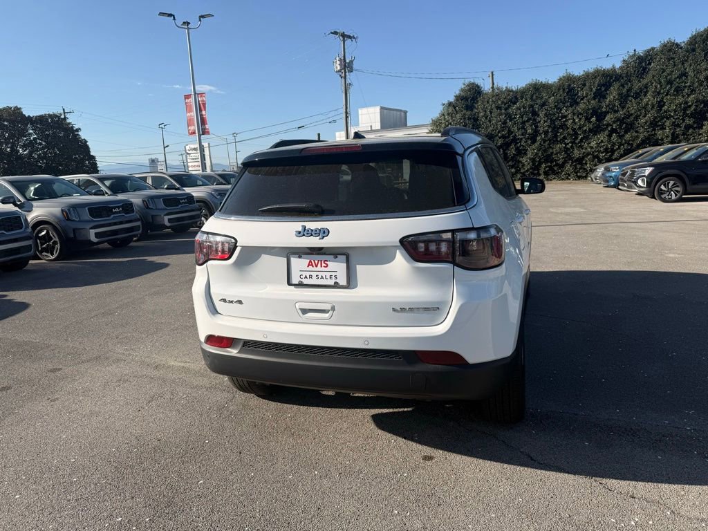 Used 2025 Jeep Compass Limited image 4