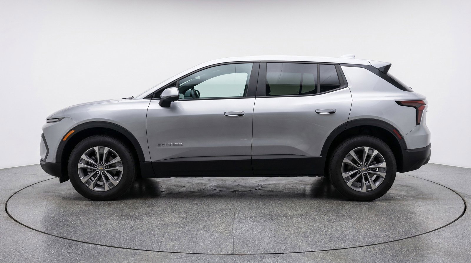 Used 2025 Chevrolet Equinox LT FWD image 5