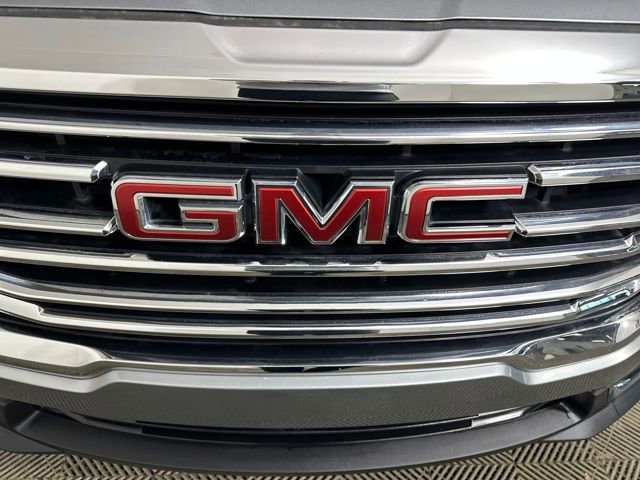 Used 2023 GMC Terrain SLT image 9