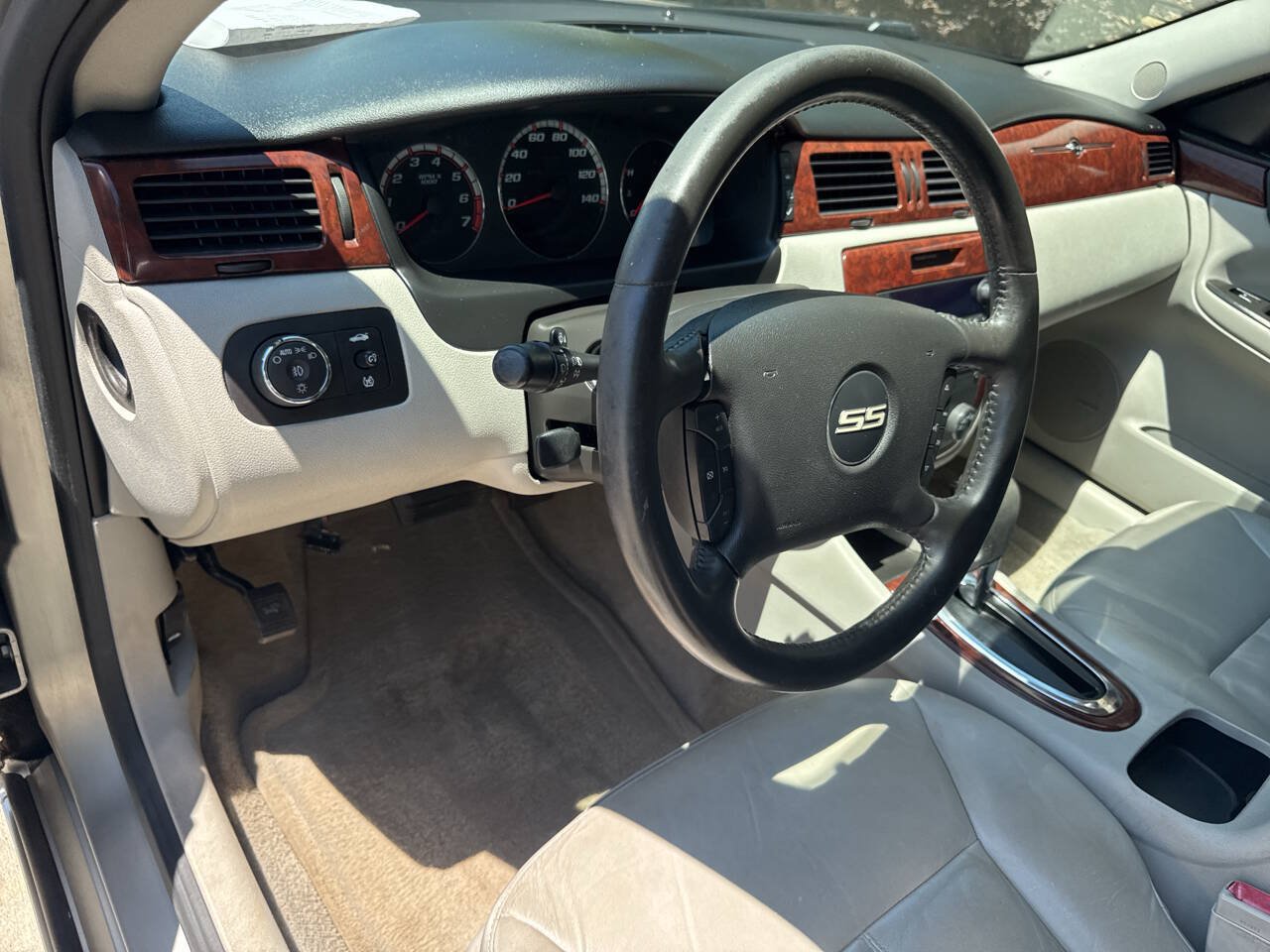 Used 2006 Chevrolet Impala SS FWD image 18
