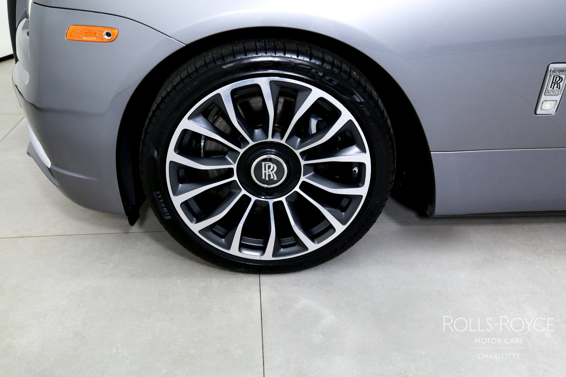 Used 2019 Rolls-Royce Dawn image 30