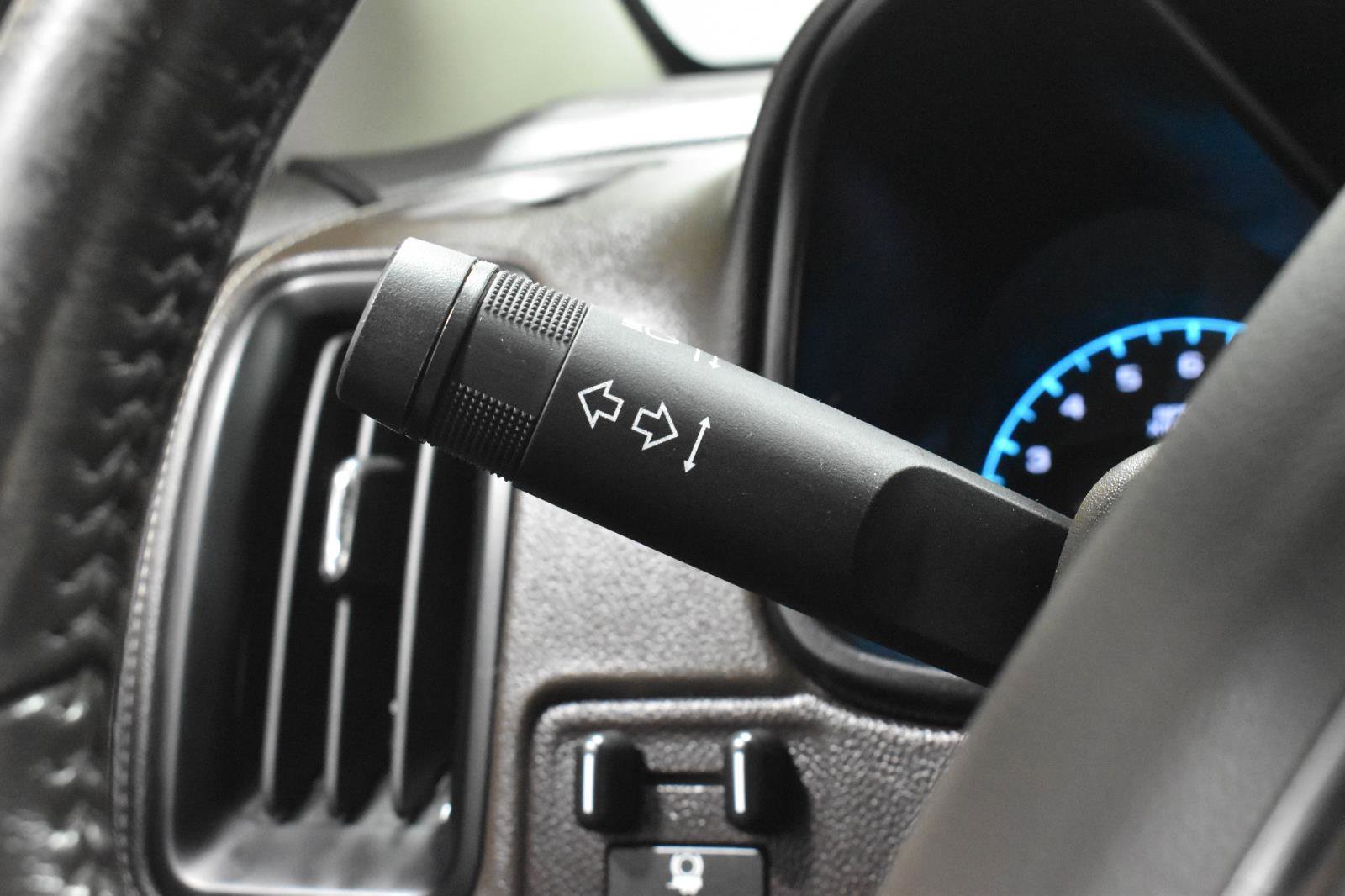 Used 2022 GMC Canyon Denali image 14