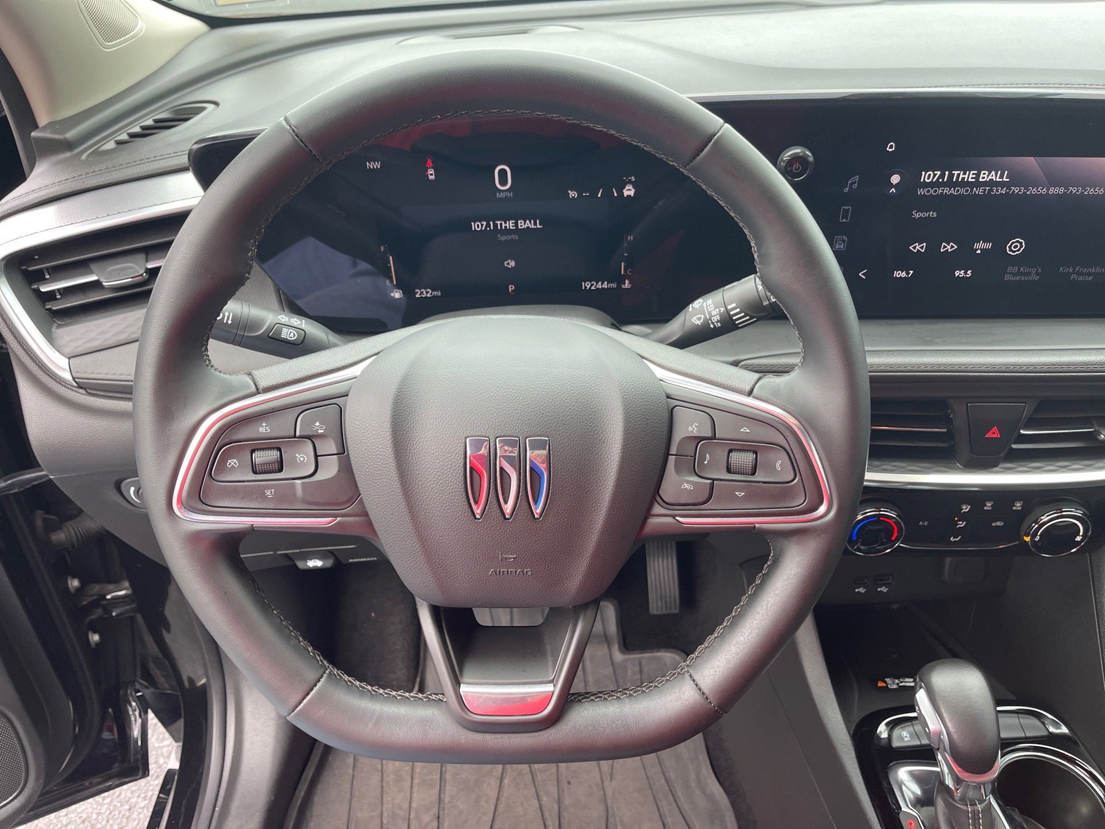 Used 2024 Buick Encore GX Sport Touring w/ Advanced Technology Package image 7