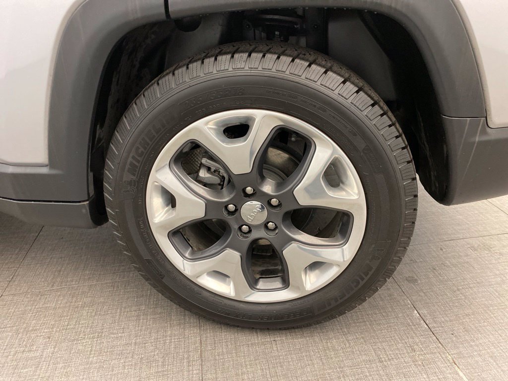Used 2018 Jeep Compass Limited w/ Navigation Group FWD image 10