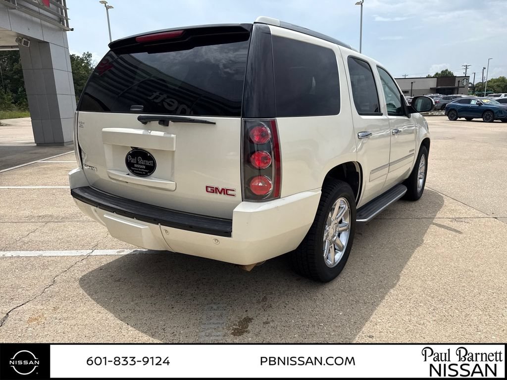 Used 2014 GMC Yukon Denali RWD image 6