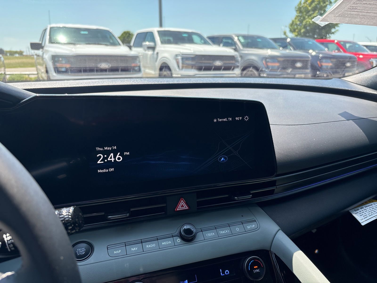 Used 2024 Hyundai Elantra Limited FWD image 20