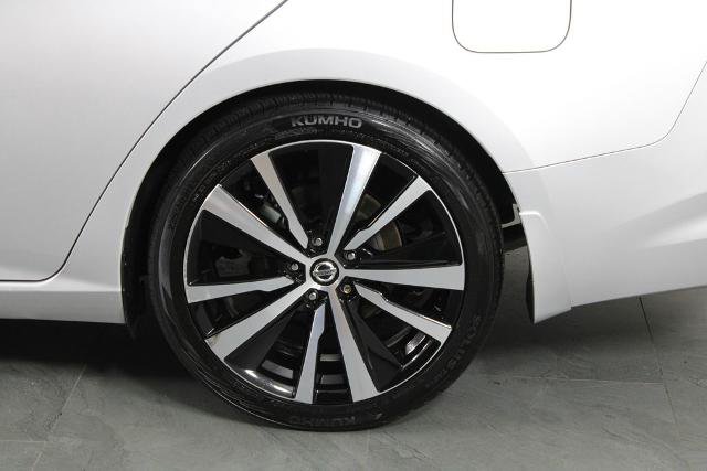 Certified 2020 Nissan Altima 2.5 SR w/ Premium Package FWD image 12