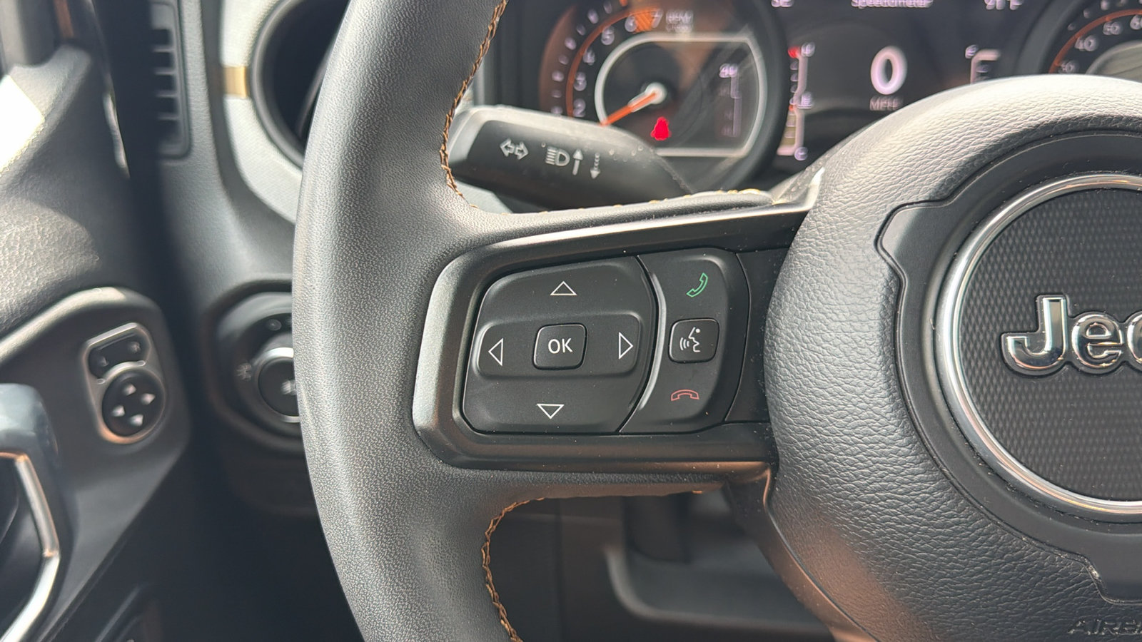 Used 2024 Jeep Wrangler Unlimited Sport AWD/4WD image 23