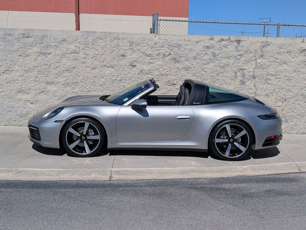 Certified 2021 Porsche 911 Targa 4 w/ Premium Package image 2