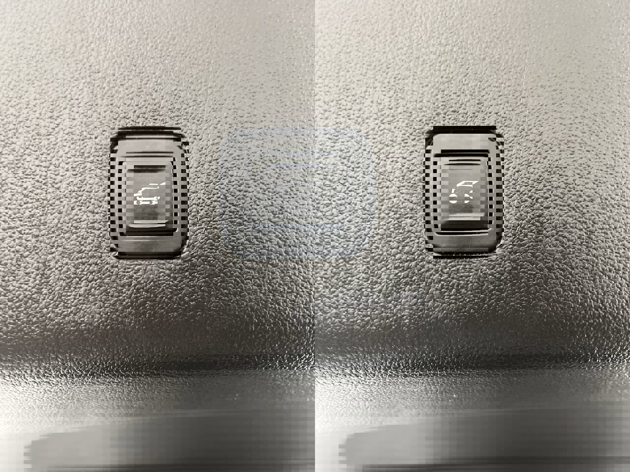 Certified 2023 Chevrolet Traverse LT w/ Midnight/Sport Edition image 33