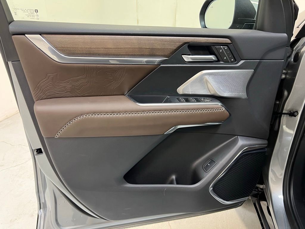 New 2026 GMC Acadia Denali Ultimate image 13