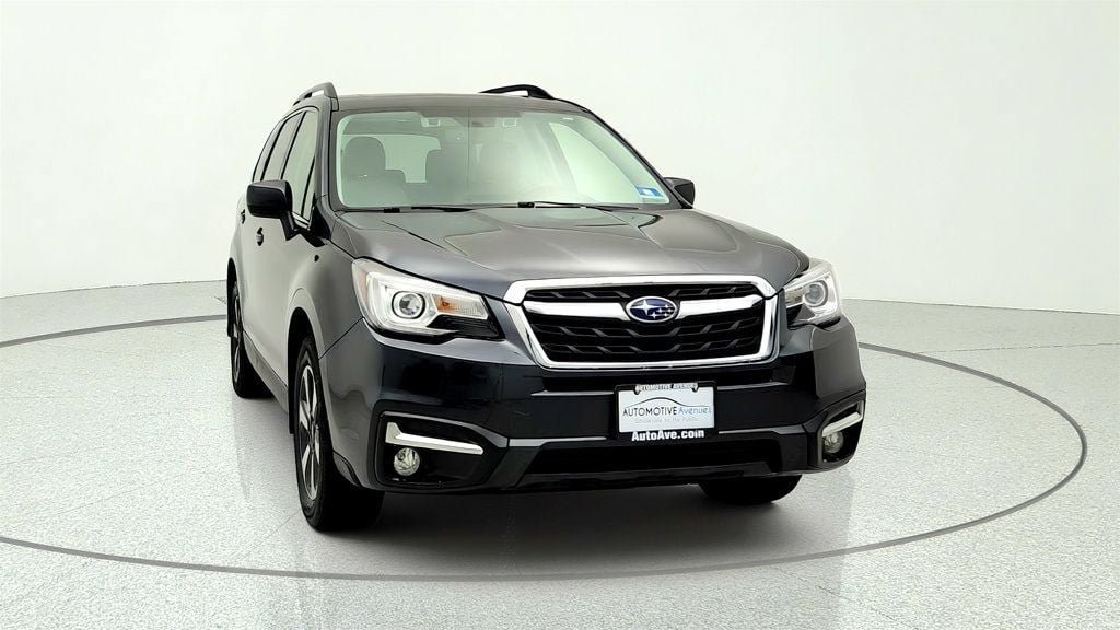 Used 2018 Subaru Forester 2.5i Limited AWD/4WD image 2