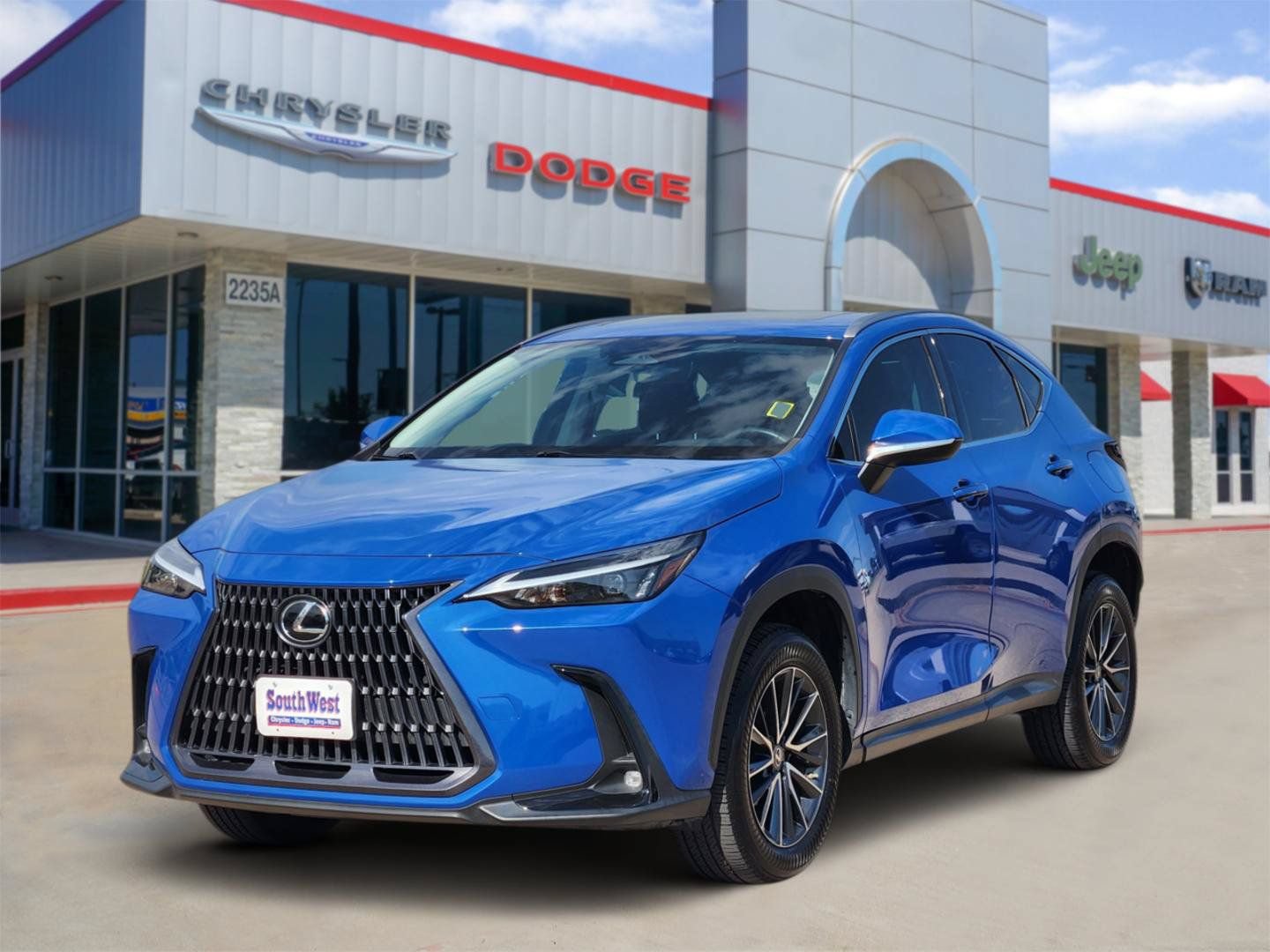 Used 2023 Lexus NX 350h AWD w/ Towing Package (2000 Lbs) video 2