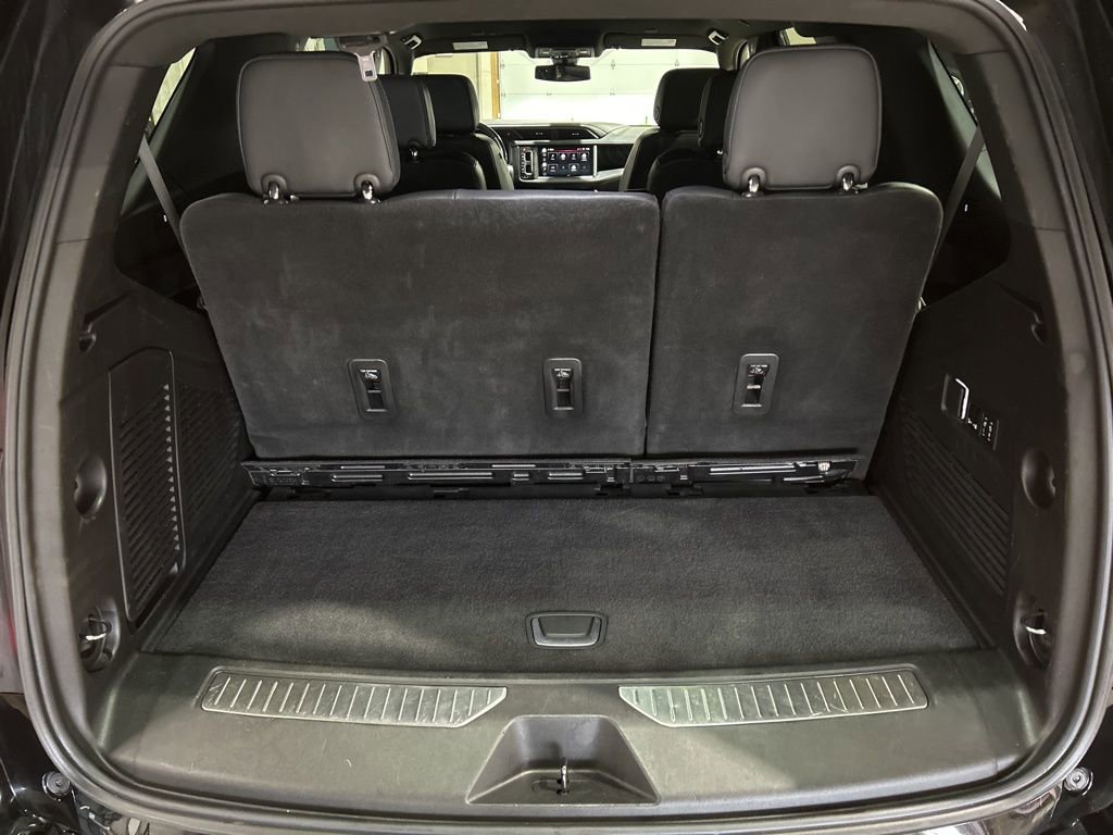 Used 2022 GMC Yukon Denali w/ Max Trailering Package image 13
