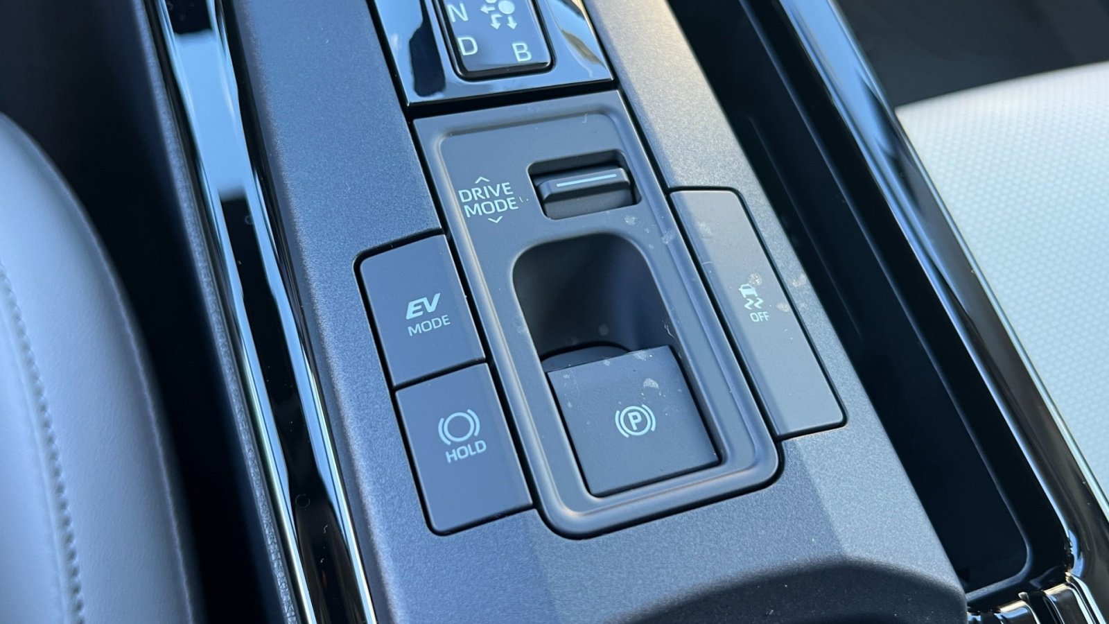 New 2026 Toyota Prius XLE image 23