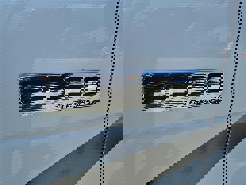 Used 2021 Ford E-350 and Econoline 350 Super Duty w/ Motorhome Prep Package image 8