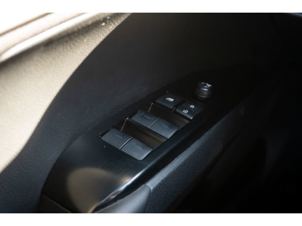 Used 2025 Toyota Camry LE FWD image 27