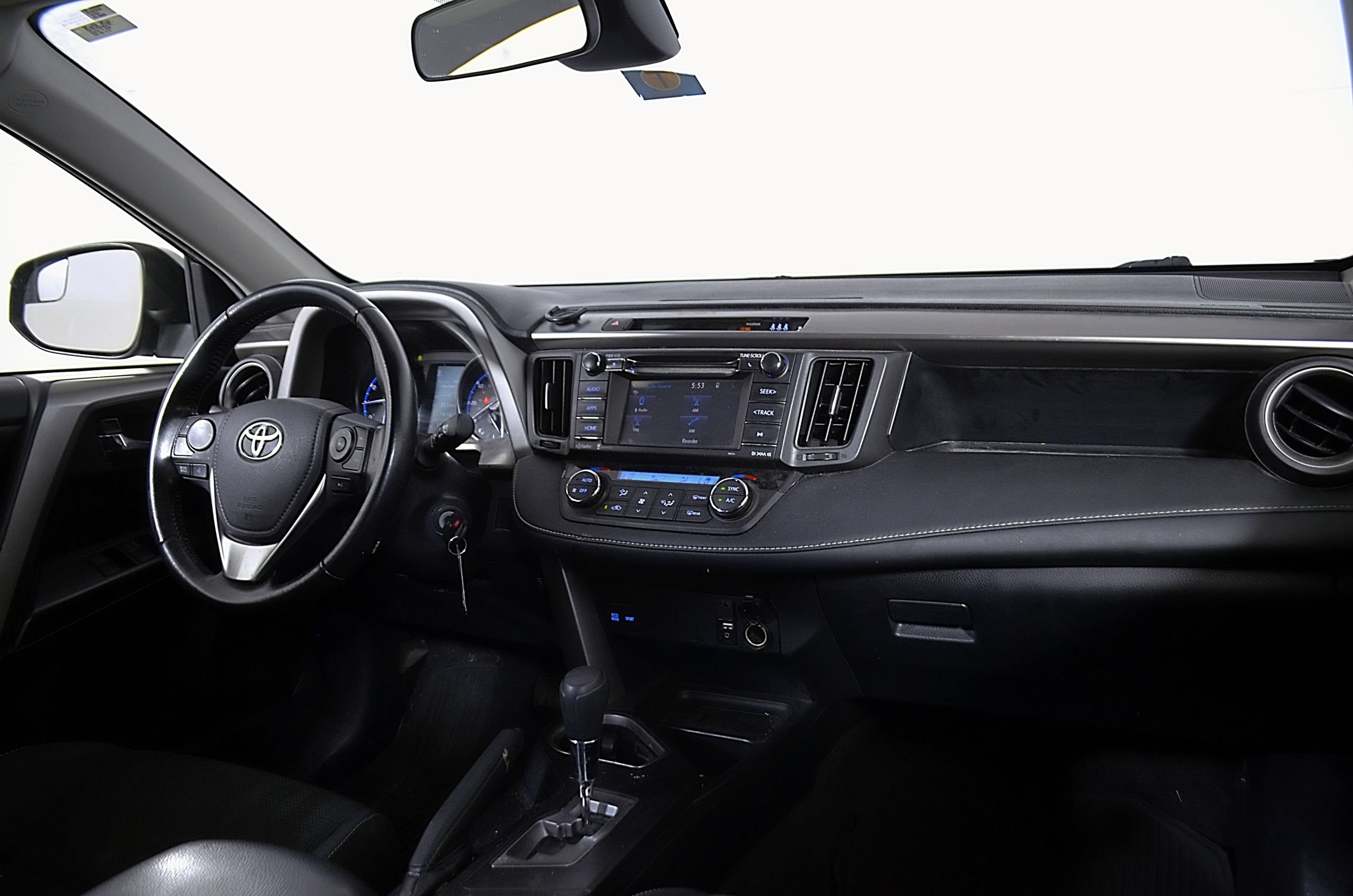 Used 2017 Toyota RAV4 XLE w/ All Weather Liner Package AWD/4WD image 19