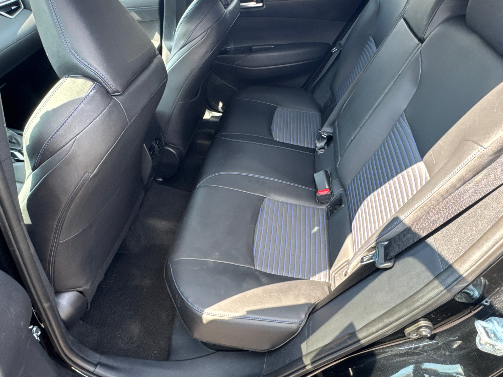 Used 2024 Toyota Corolla Cross AWD Hybrid image 22