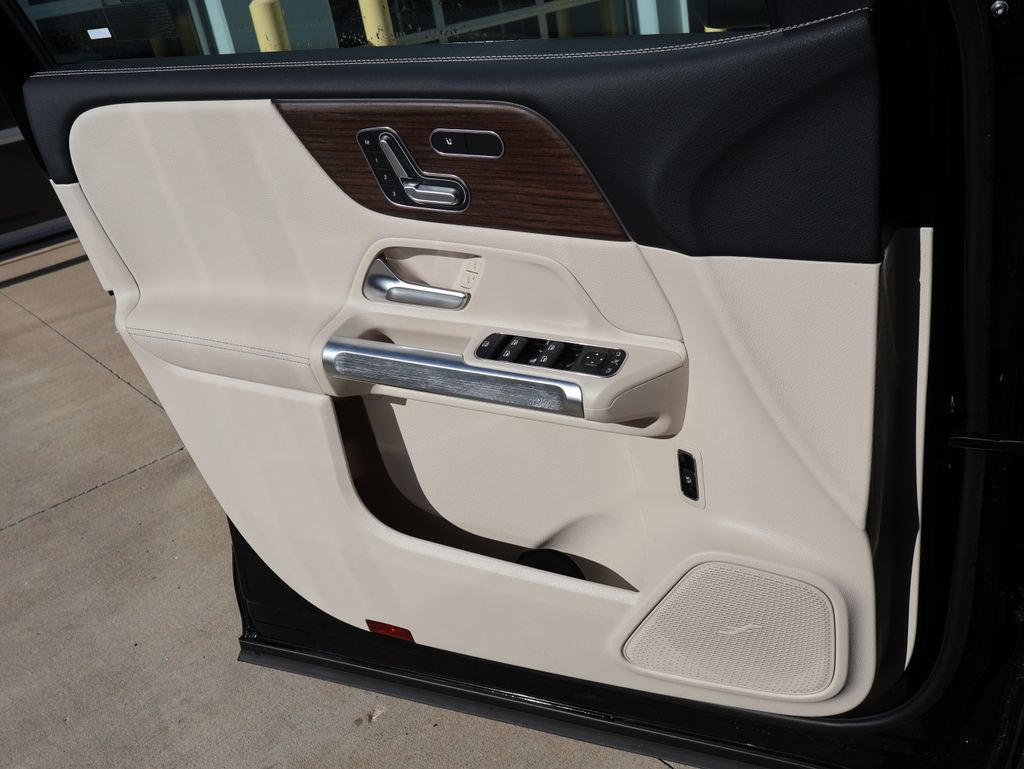 New 2026 Mercedes-Benz GLB 250 4MATIC image 38