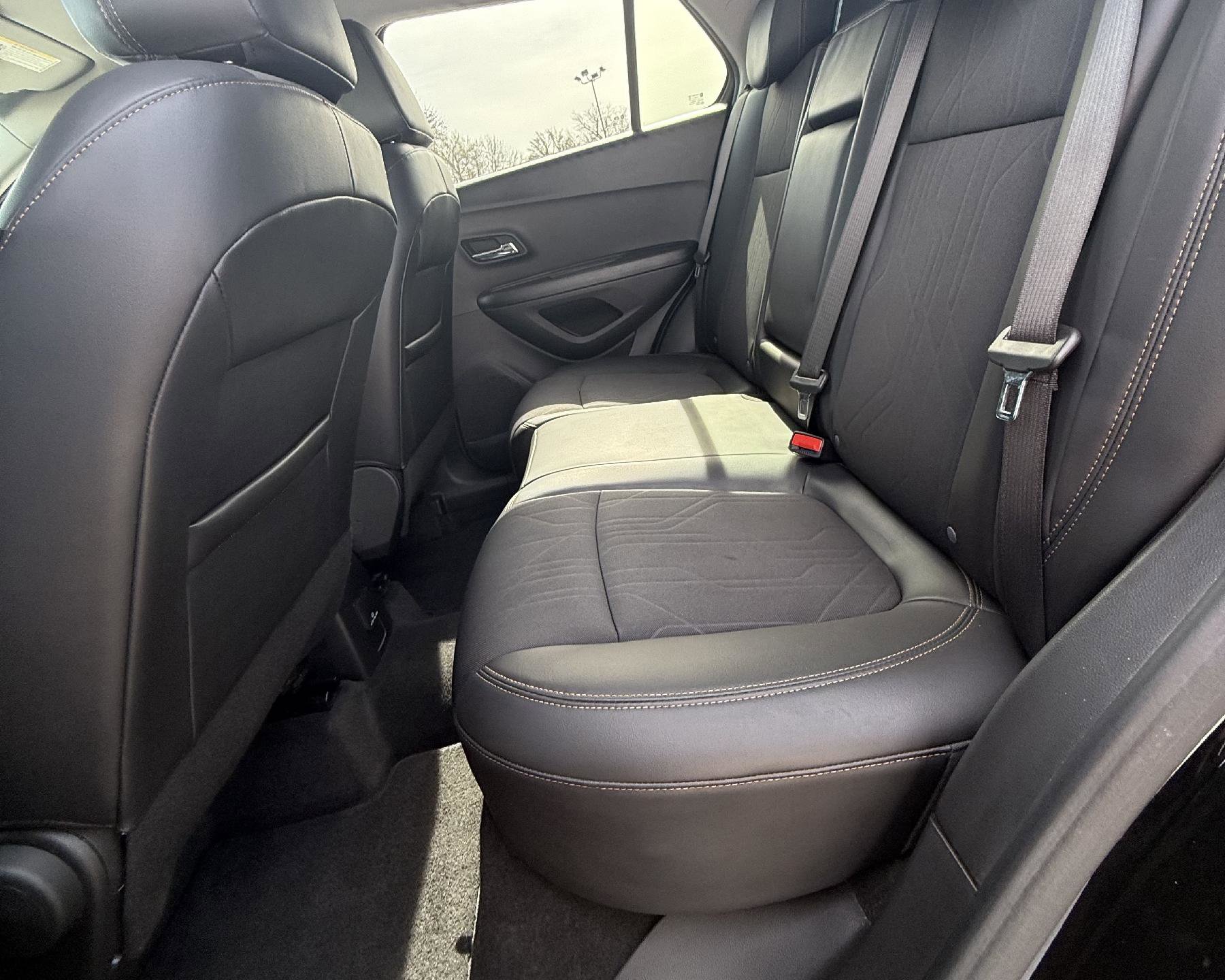 Used 2022 Chevrolet Trax LT w/ Driver Confidence Package image 10