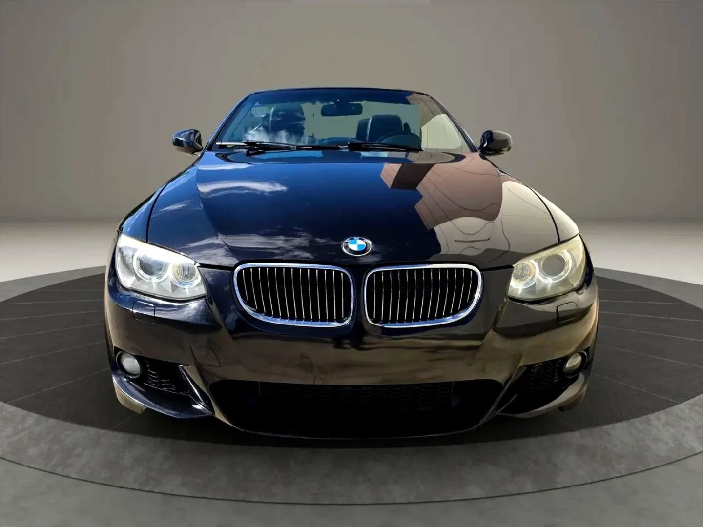 Used 2013 BMW 335i Convertible RWD image 2