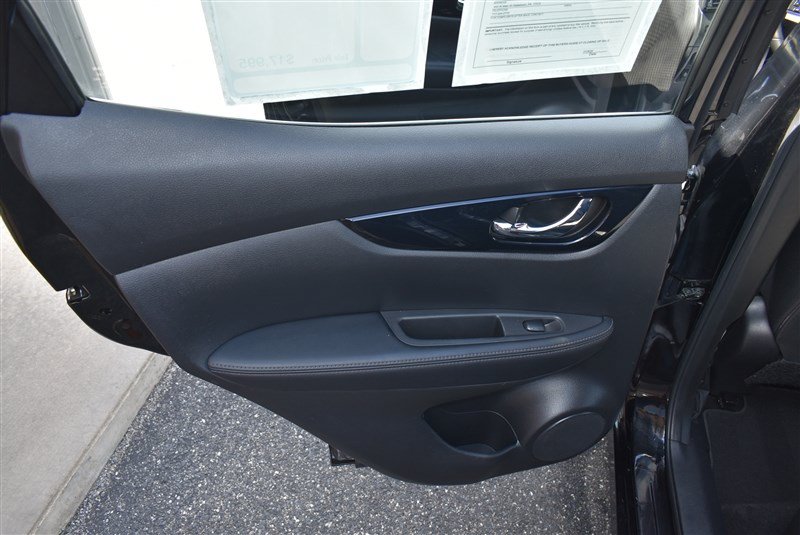 Used 2019 Nissan Rogue Sport SV w/ Technology Package AWD/4WD image 20