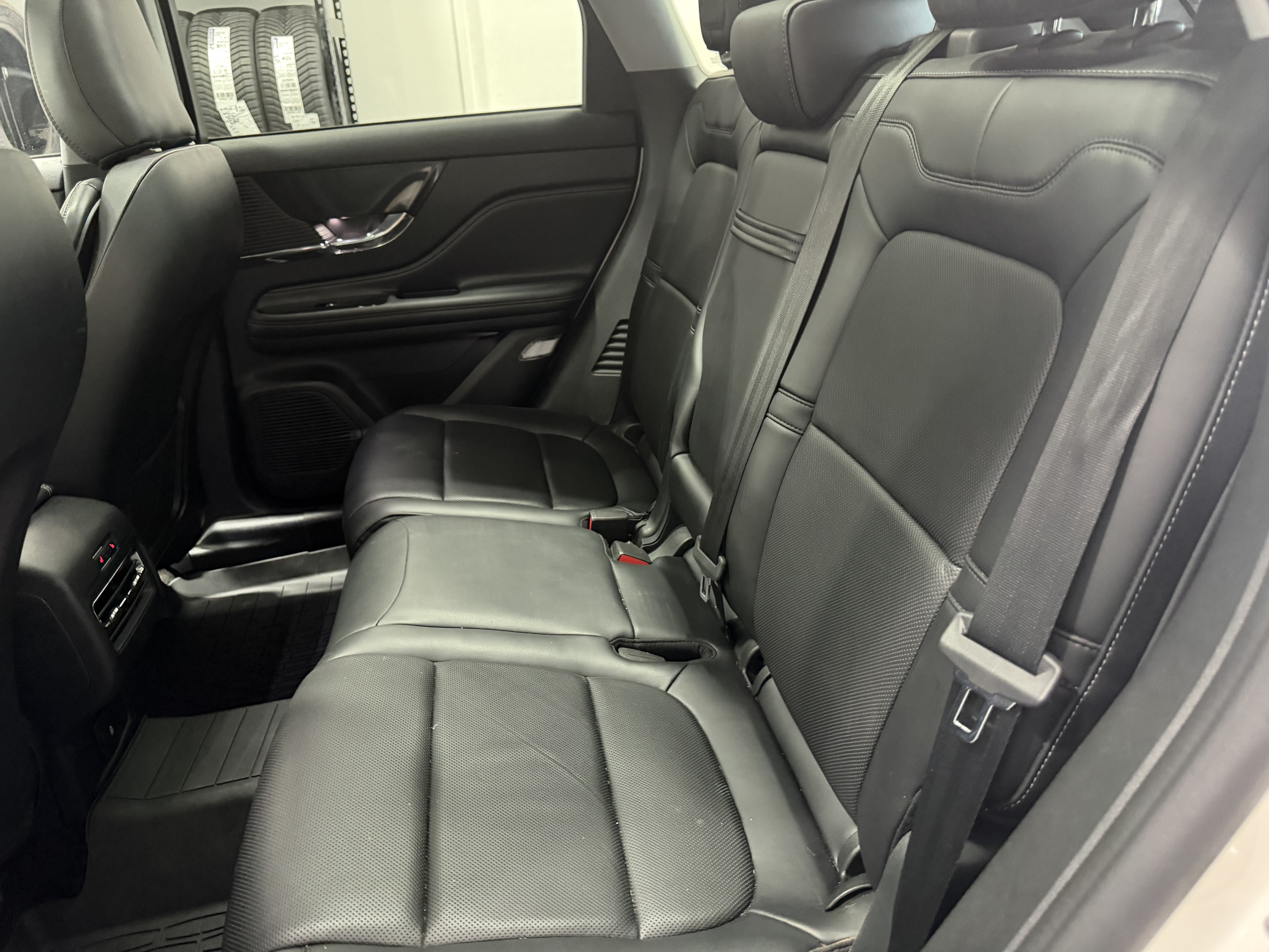 Used 2022 Lincoln Corsair AWD w/ Premium Package image 25