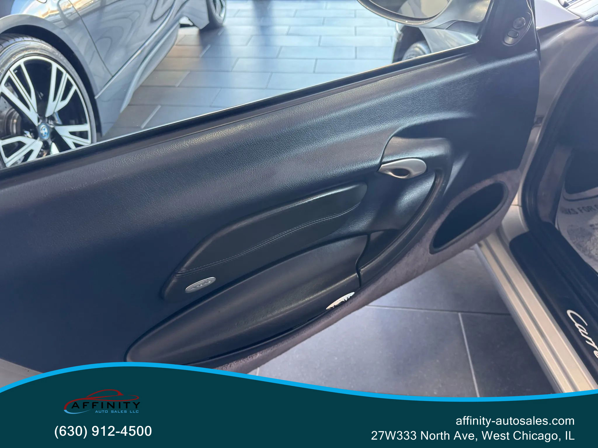 Used 2002 Porsche 911 Cabriolet image 25