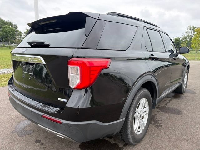 Used 2020 Ford Explorer XLT w/ Equipment Group 202A AWD/4WD image 7