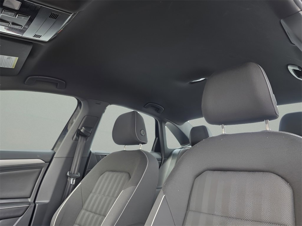 Used 2024 Volkswagen Jetta Sport image 19