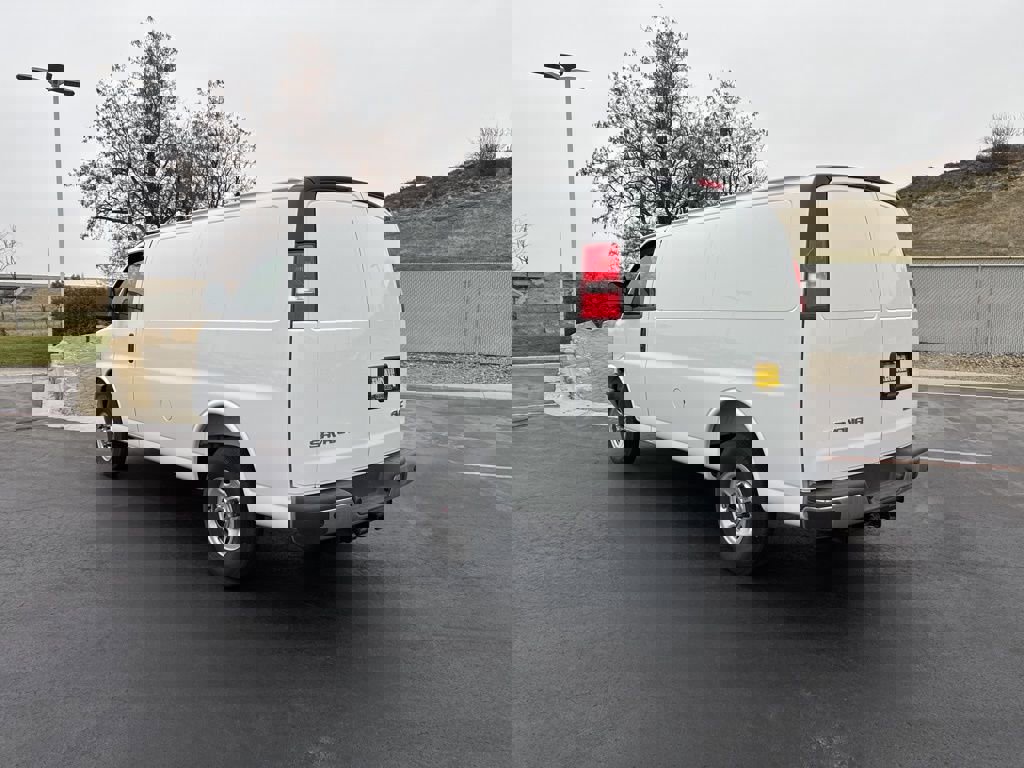New 2025 GMC Savana 2500 w/ Enhanced Convenience Package image 7