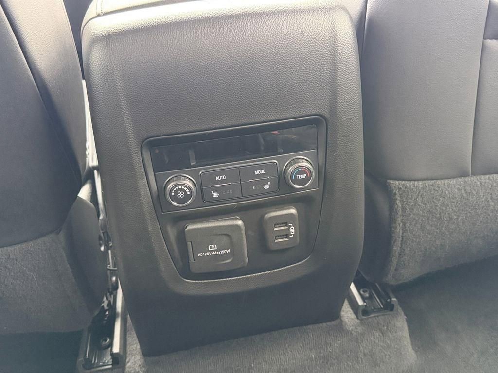 Used 2022 Buick Enclave Avenir w/ Avenir Technology Package image 27