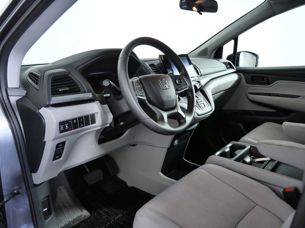 Used 2018 Honda Odyssey EX image 16