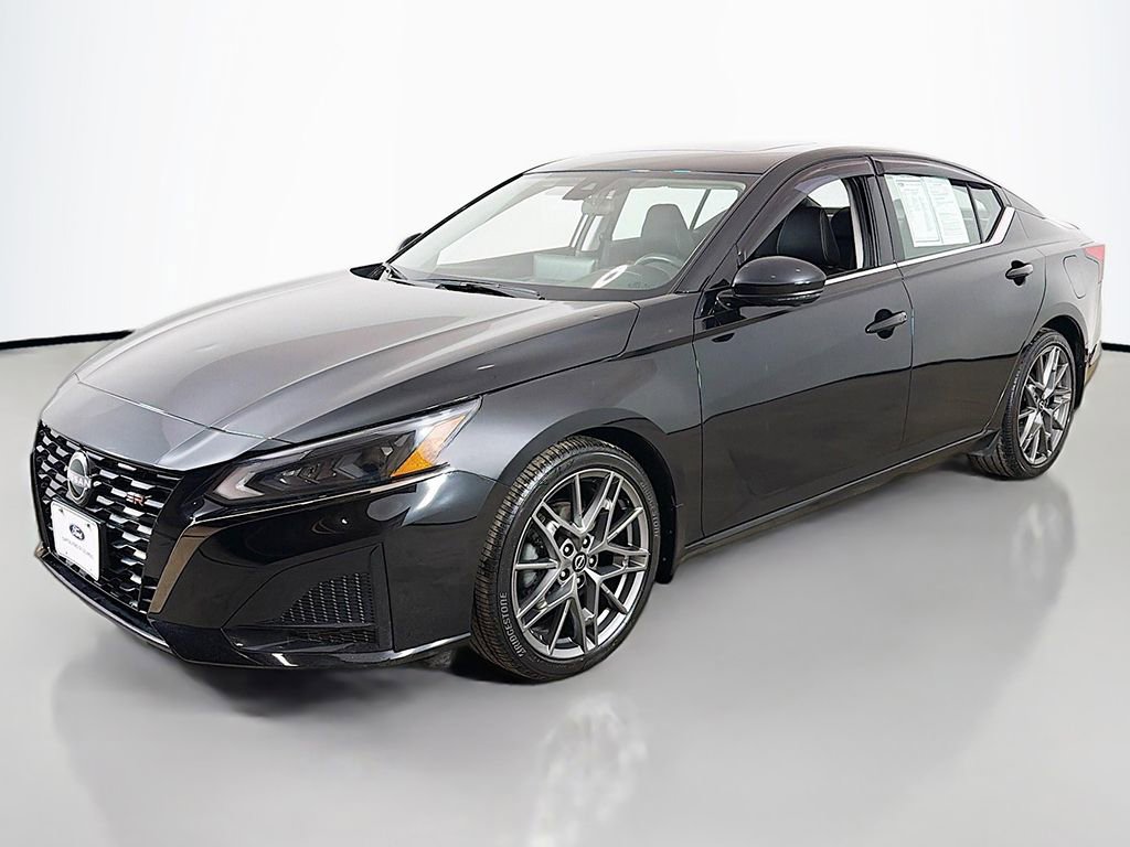 Used 2023 Nissan Altima 2.0 SR image 8