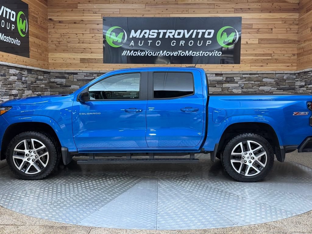 Used 2024 Chevrolet Colorado Z71 w/ Z71 Convenience Package 2 AWD/4WD image 15