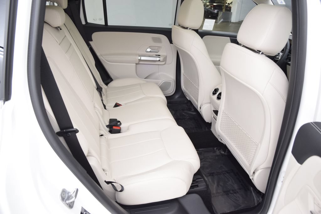 Certified 2023 Mercedes-Benz EQB 300 4MATIC w/ Exclusive Package image 19