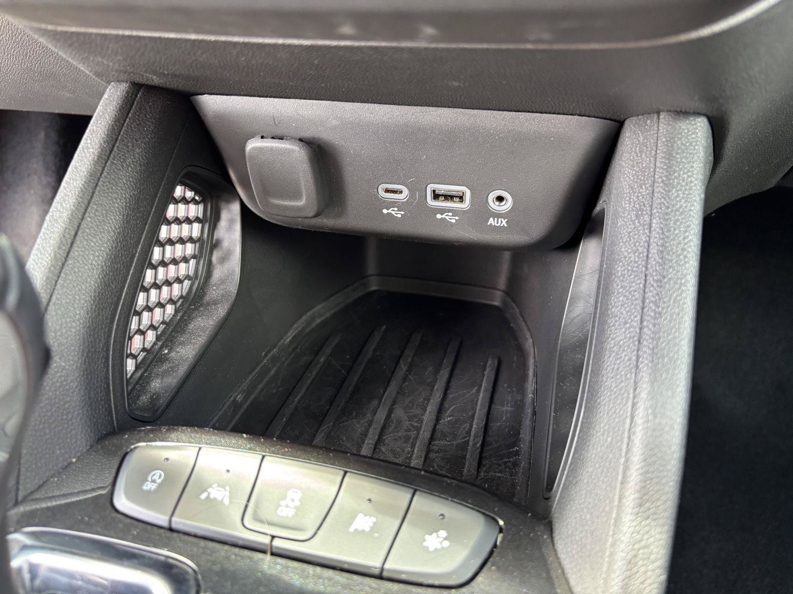 Used 2023 Chevrolet TrailBlazer RS w/ Convenience Package FWD image 25