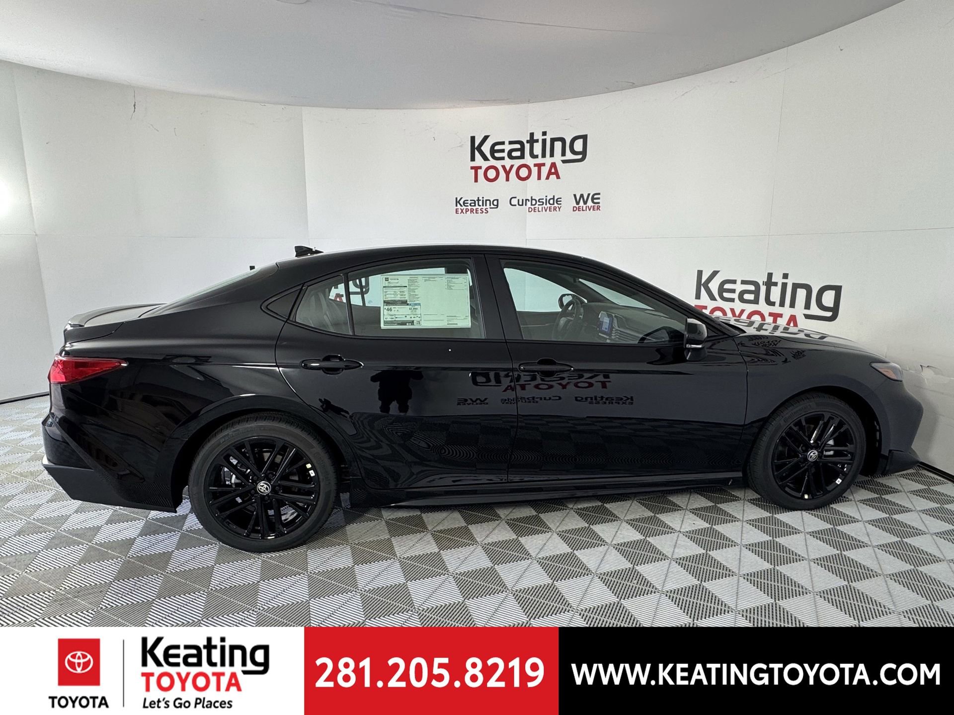 New 2026 Toyota Camry SE FWD image 4