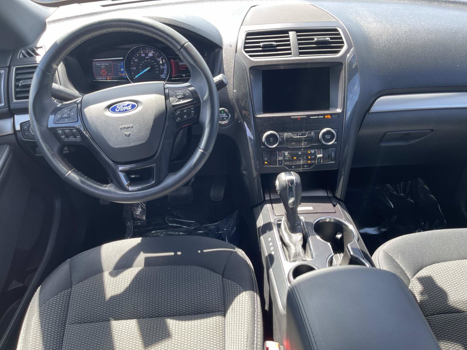 Used 2019 Ford Explorer XLT w/ Equipment Group 201A FWD image 8