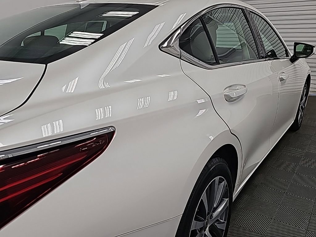Used 2019 Lexus ES 350 image 10