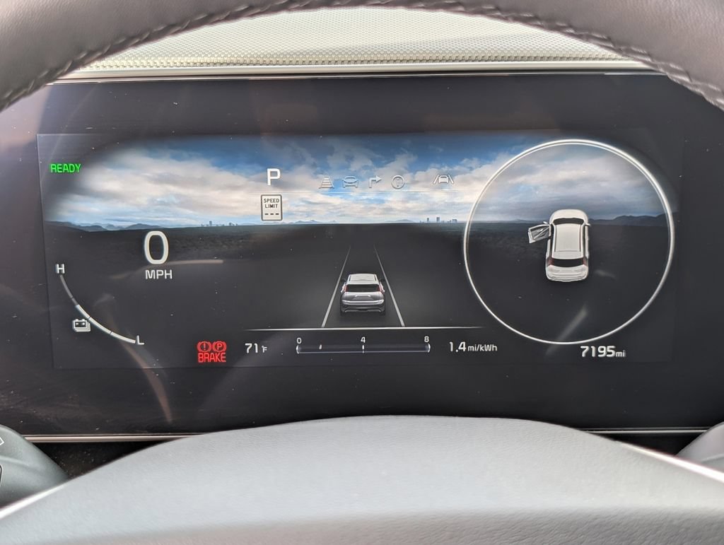 Certified 2025 Kia Niro Wave w/ Wave Preserve Package FWD image 27