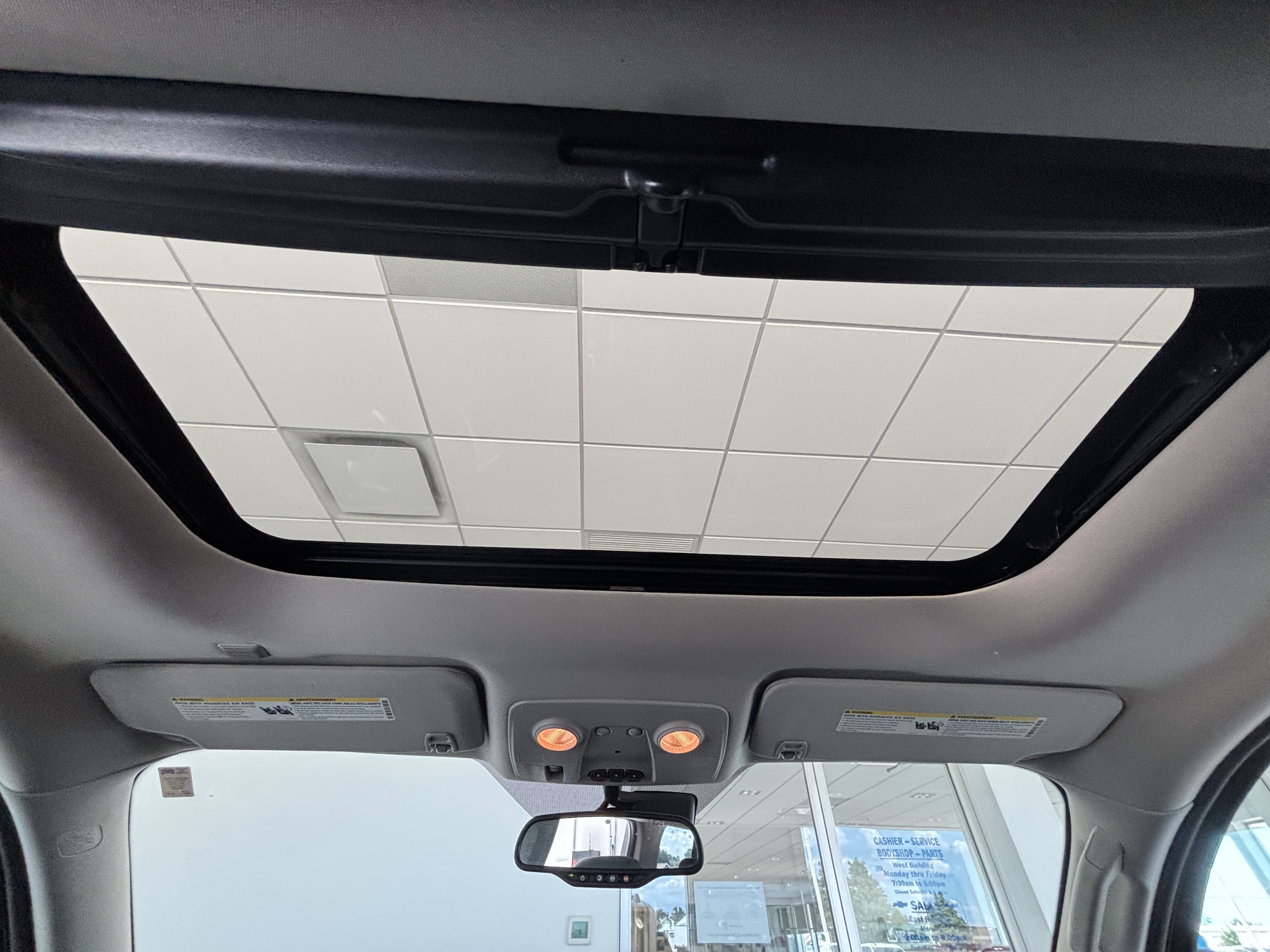 Used 2016 GMC Acadia Denali AWD/4WD image 4