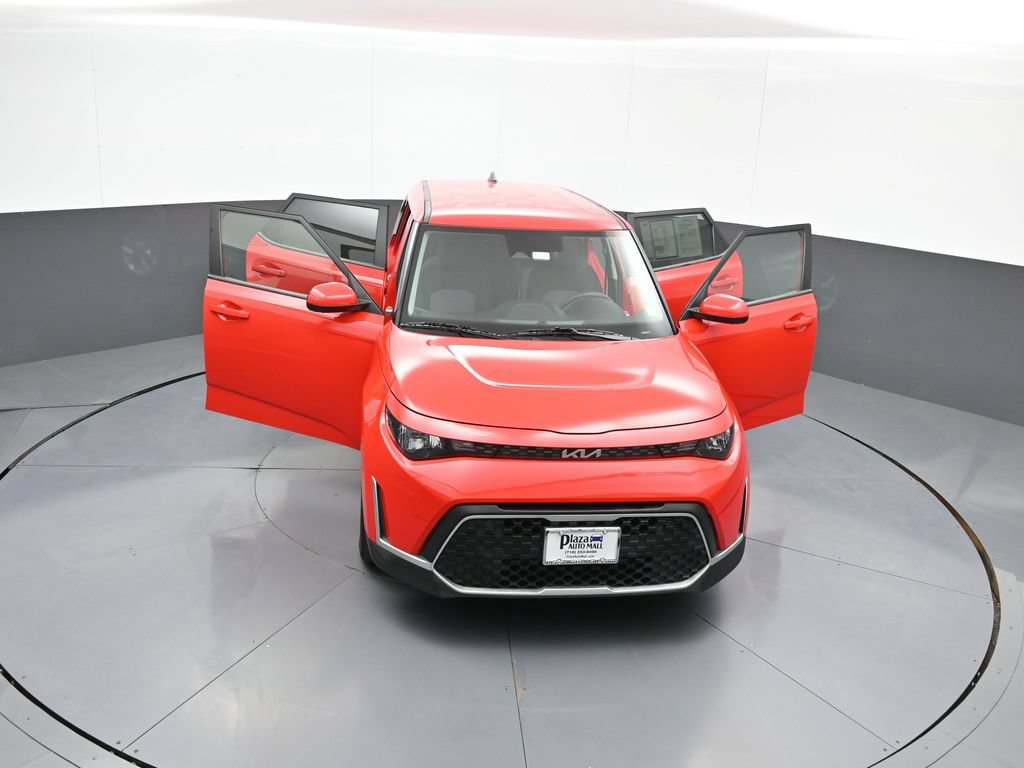 Certified 2023 Kia Soul LX w/ LX Technology Package FWD image 45